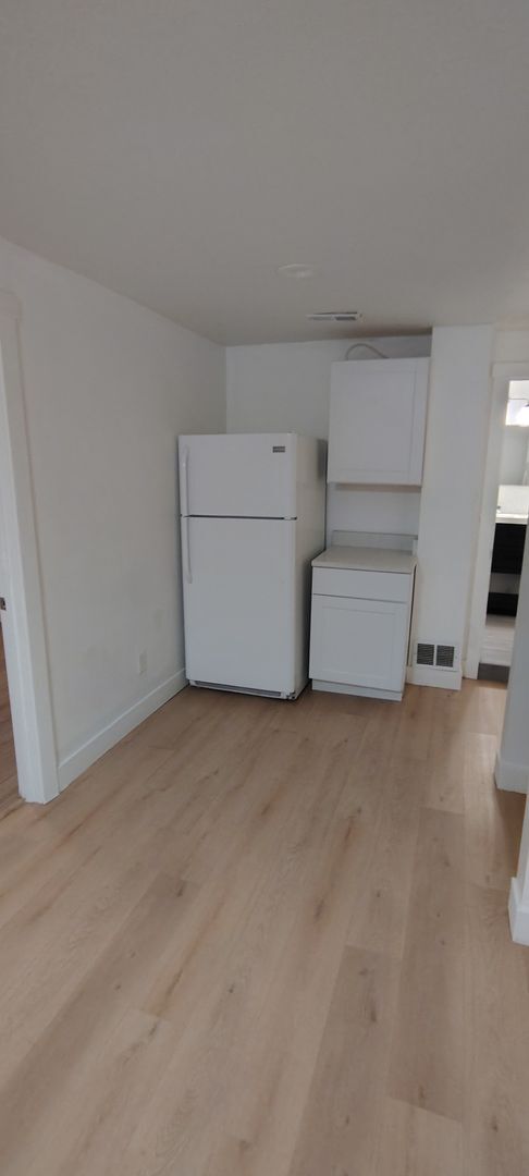 Building Photo - Amazing Basement home for a great value!