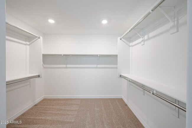 Building Photo - 14759 W Cottontail Ln