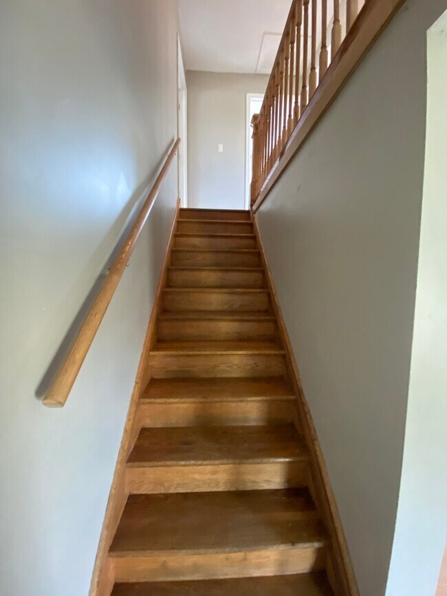 Building Photo - Gorgeous 3/4 bedroom 3 bath house for rent!