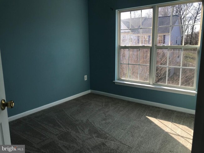 Building Photo - 15707 Palermo Terrace