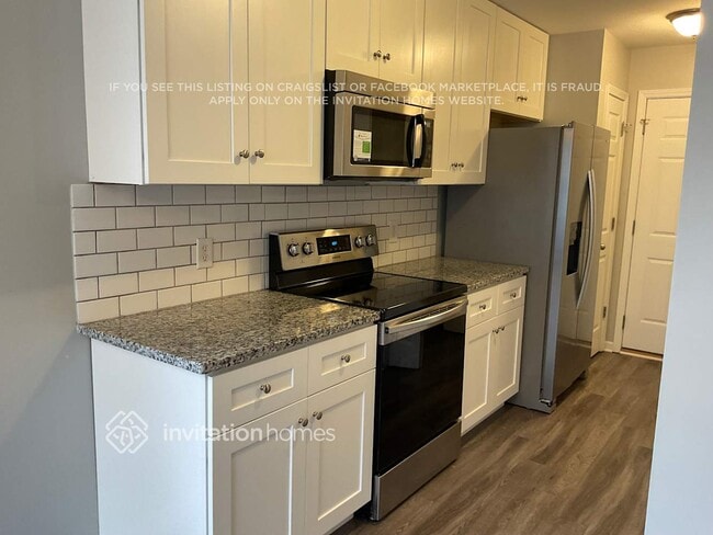 Building Photo - 1008 Bren Village Ct