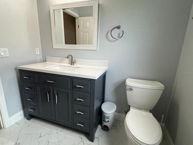Building Photo - 3535 Somerset Cir