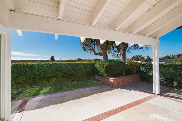 Building Photo - 30 Talmont