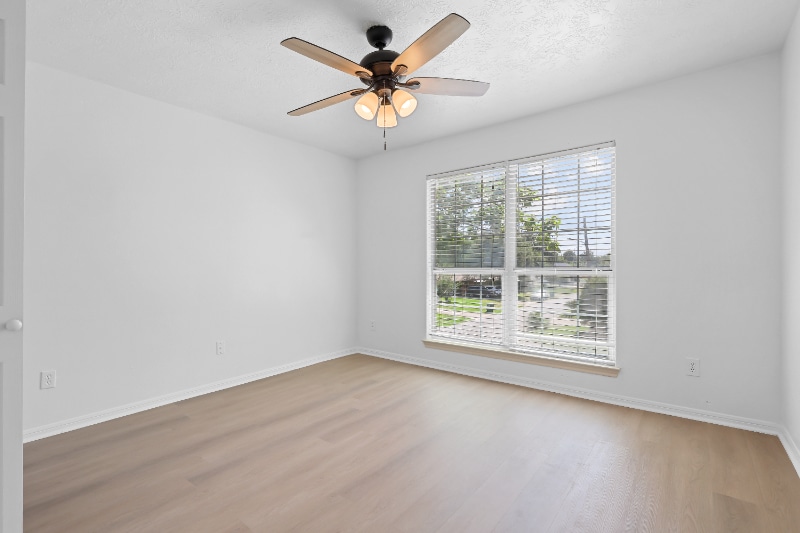 Building Photo - 10302 Buffum St
