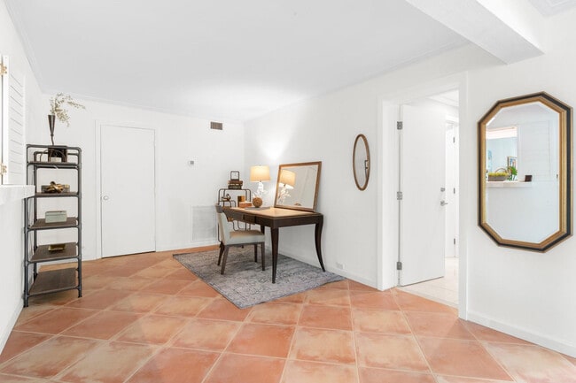 Building Photo - 2317 NE 12th St