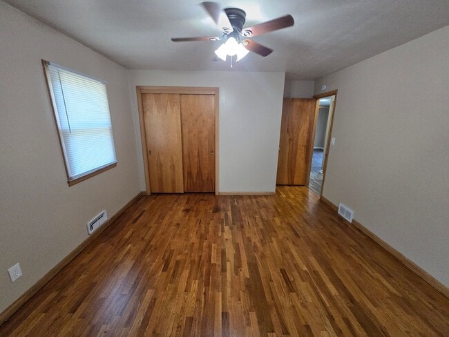 Building Photo - Remodeled 3-4 Br, 2 Bath Ranch style home, fenced in yard, garage, patio, full basement