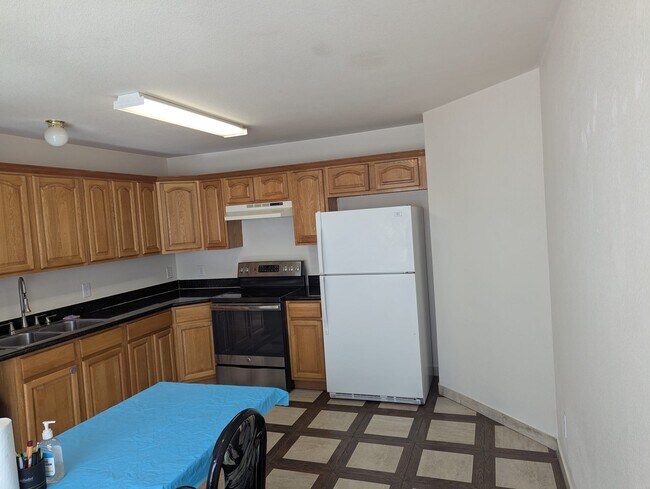 Building Photo - 4035 Cary Creek Dr