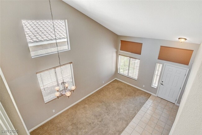 Building Photo - 688 Emerald City Ave