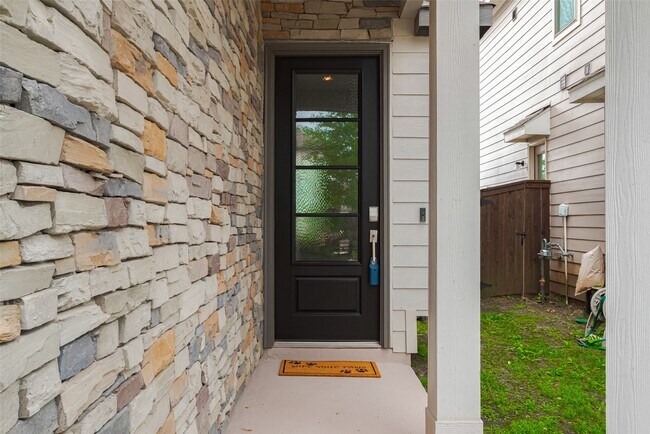 Building Photo - 4046 Balboa Dr
