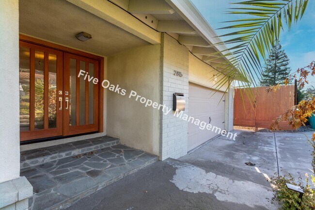 Building Photo - 2815 Stanford Ln