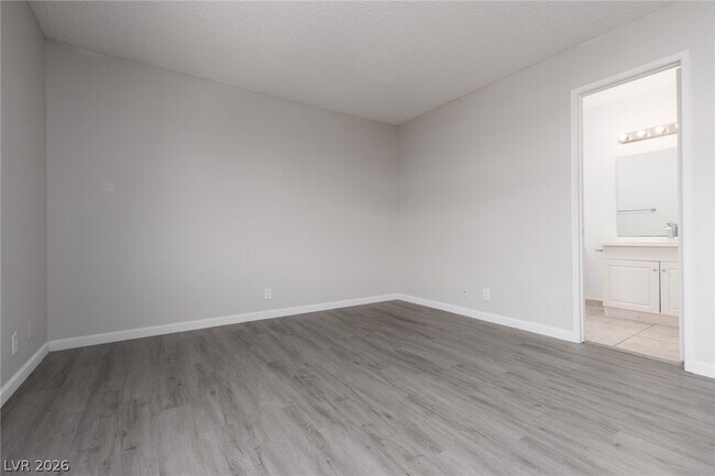 Building Photo - 3151 N Soaring Gulls Dr