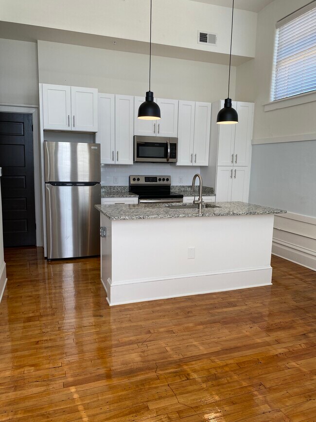 Building Photo - School