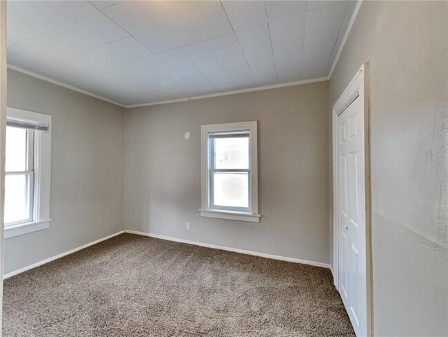 Building Photo - 4748 W 125th St
