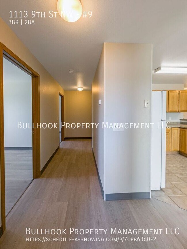 Building Photo - 1113 9th St NW