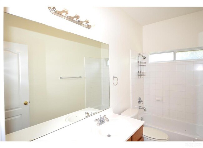 Building Photo - 4410 Santa Fabiola St