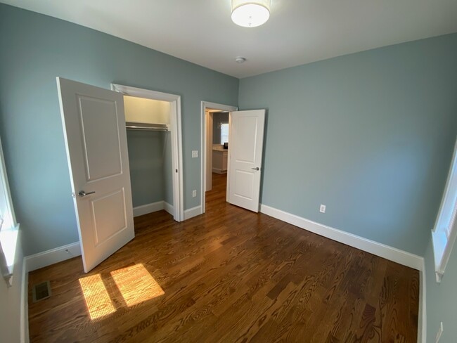 Building Photo - 333 Highland Ave