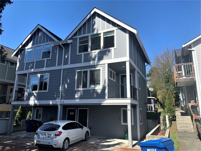 Building Photo - Beautiful Licton Springs townhome!