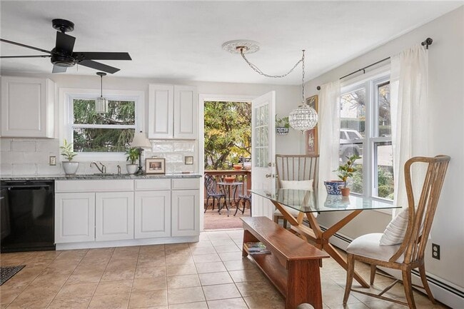 Building Photo - 40 Paolino St