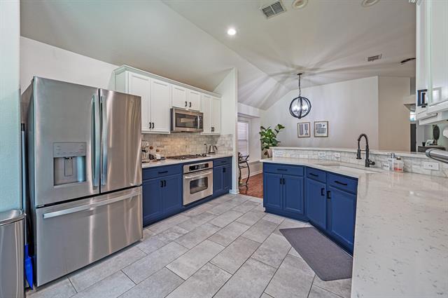 Building Photo - 8309 Green Ash Dr