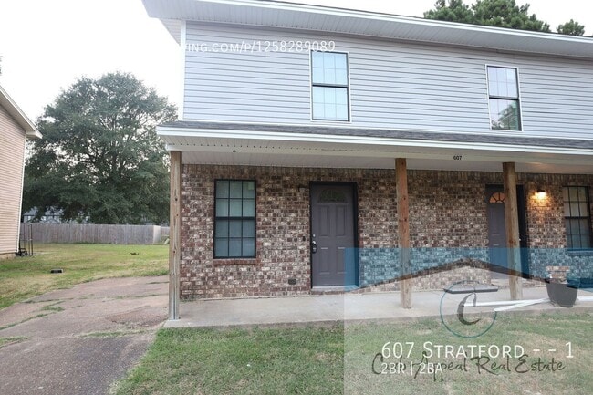 Building Photo - 607 Stratford Dr