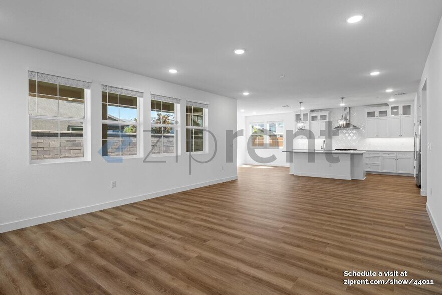 Building Photo - 331 Monastery Dr