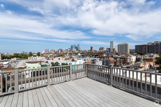 Rooftop Lounge - Queen Village Lofts