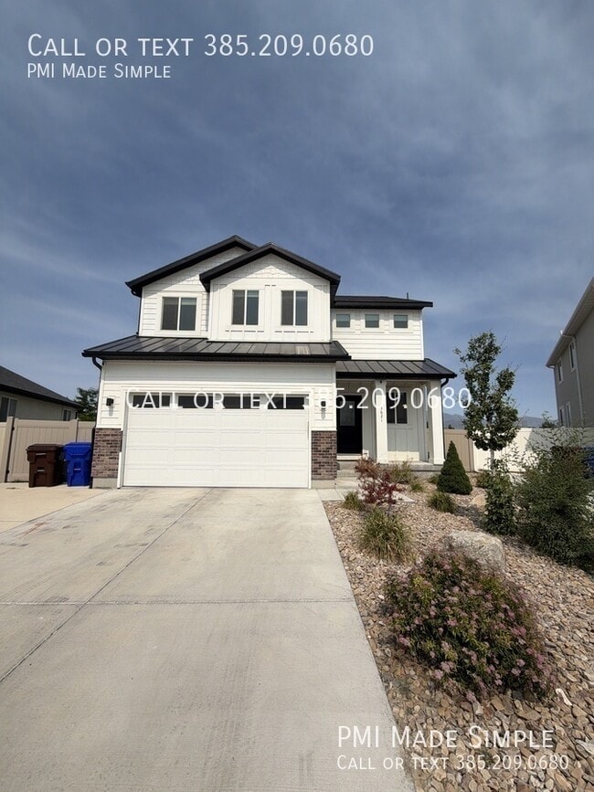 Building Photo - 3621 Sparrow Ln