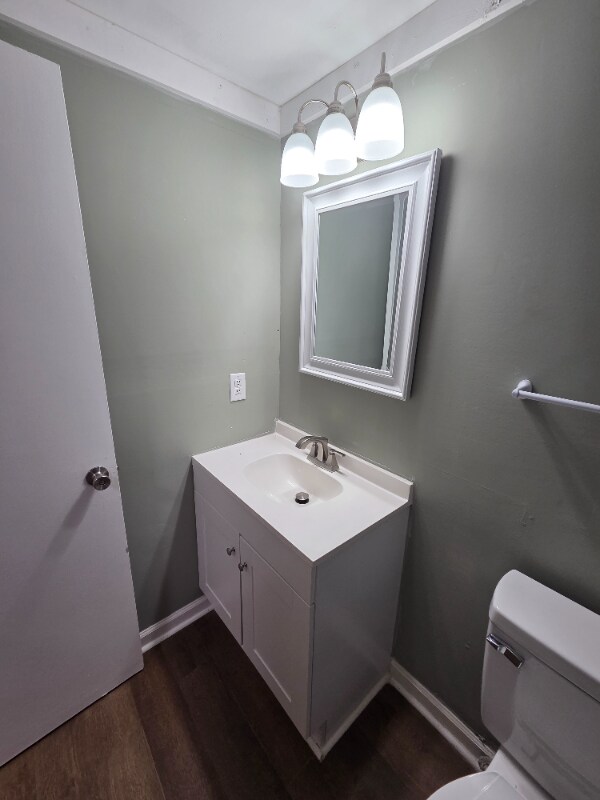 Building Photo - 2422-2424-2424 Tinnell Ct