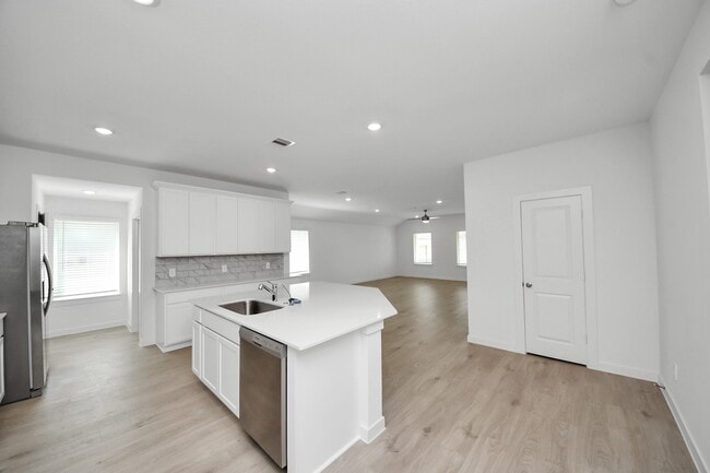 Building Photo - 31138 Warwick Coast Ct
