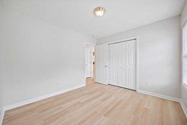 Building Photo - Freshly painted 3-bedroom 2-bath home in A...