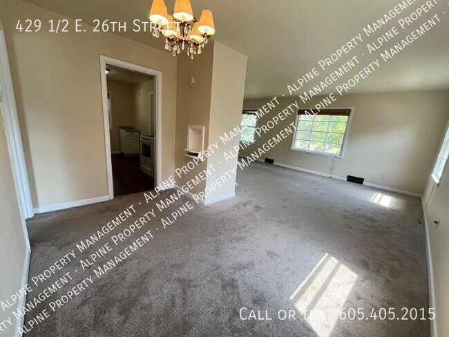 Building Photo - 429 1/2 E. 26th Street-
