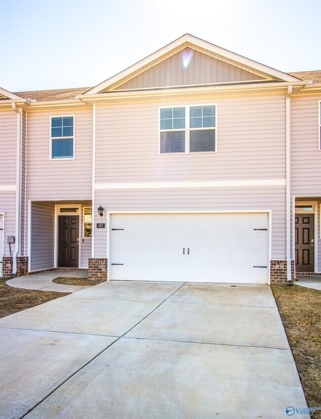 Building Photo - 167 Maple Spg Trl