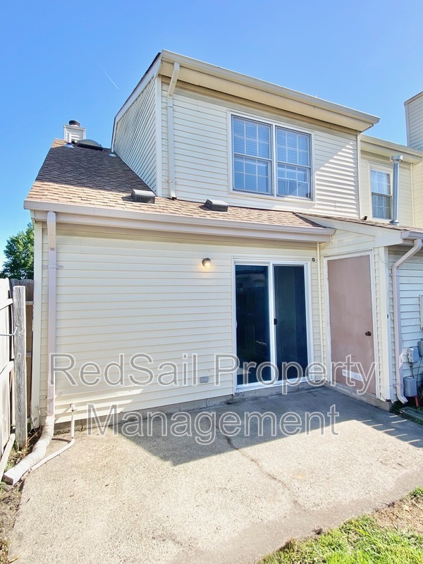 Building Photo - 109 Parkway Dr