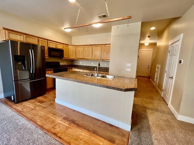 Building Photo - Townhome at Enclave for Rent in Rifle