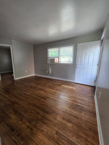 Building Photo - 5225 Collindale Rd