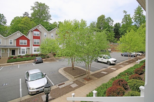 Building Photo - Berkshire Landing Townhome Close to Shops ...