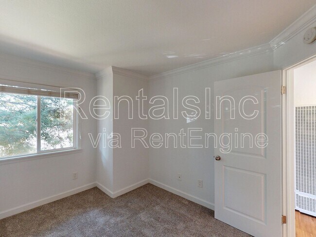 Building Photo - 16914 CA-12
