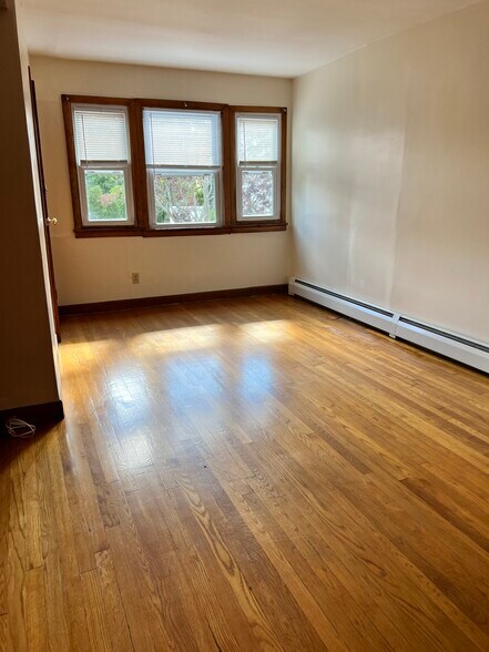 Building Photo - 37 Arlington St