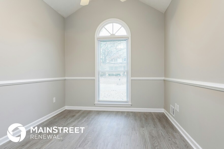 Building Photo - 475 Ashley Way