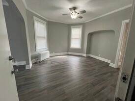 Building Photo - 4718 N Laramie Ave