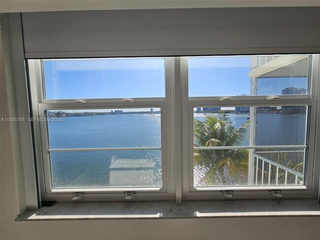 Building Photo - 3000 Marcos Dr