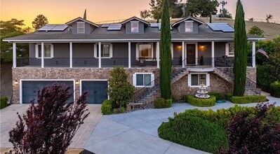 Building Photo - Custom Executive 4bd/3bath home on 2 acres...