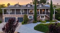 Building Photo - Custom Executive 4bd/3bath home on 2 acres...
