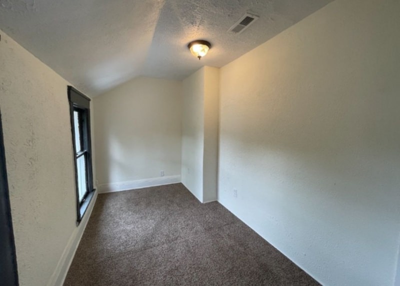 Building Photo - 212 E Belmont St
