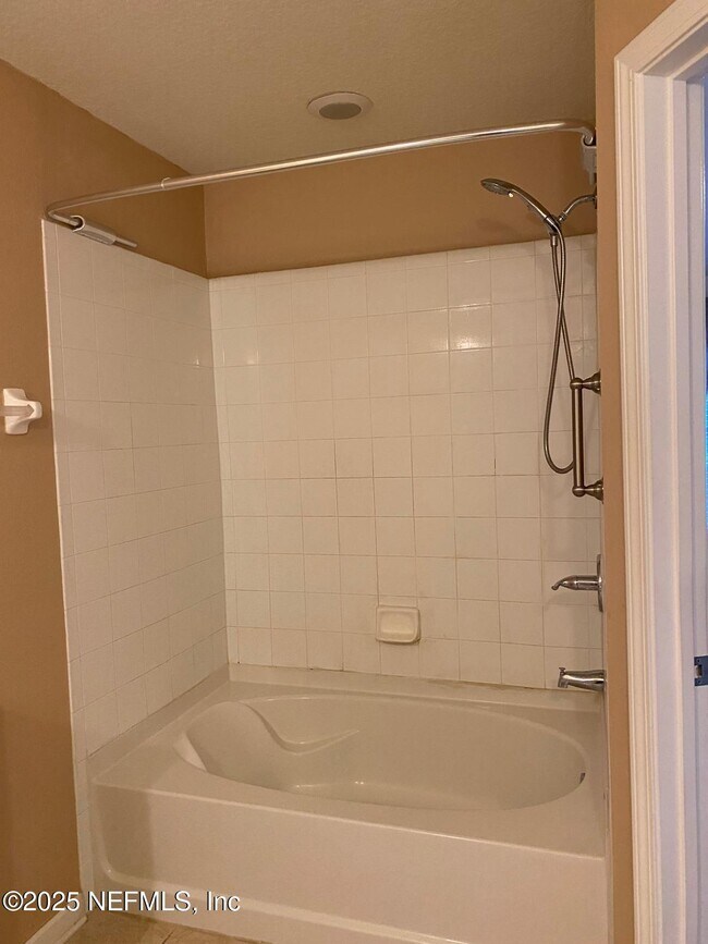 Building Photo - 4204 Crownwood Dr