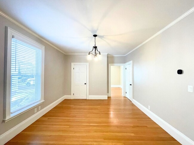 Building Photo - 12 Briggs St