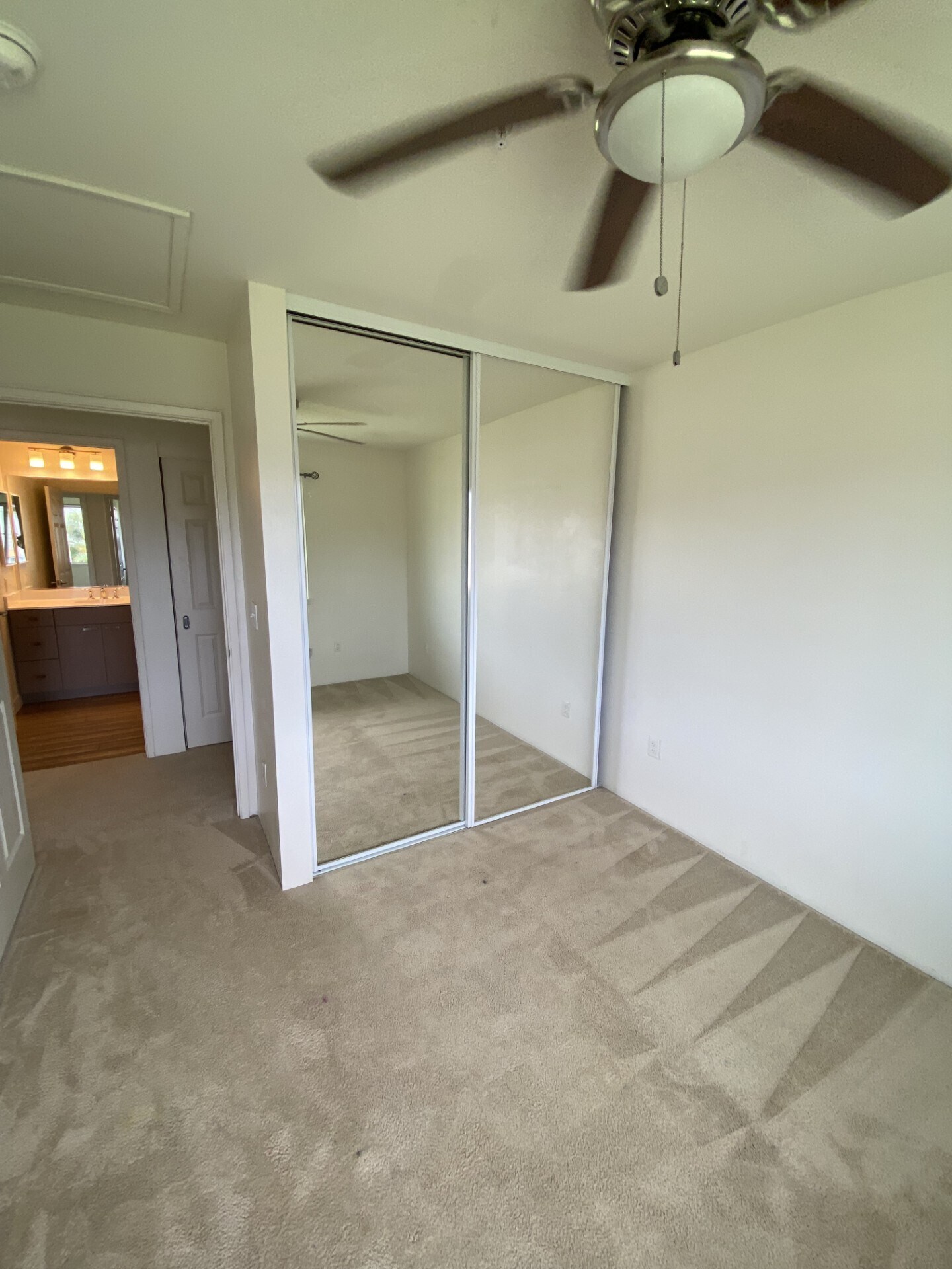 Building Photo - 50 Kihalani St