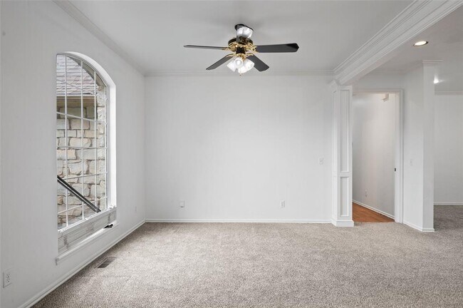 Building Photo - 205 Berkshire Dr