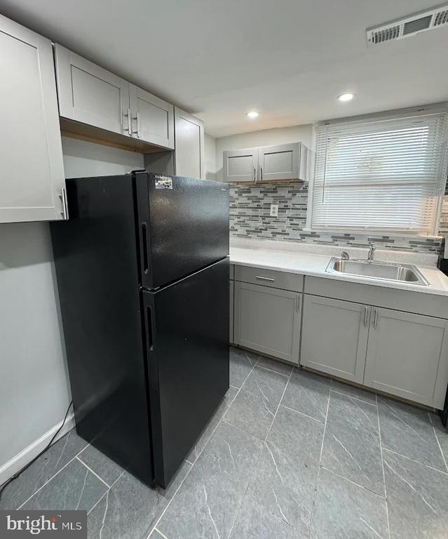 Building Photo - 2630 McCarey St