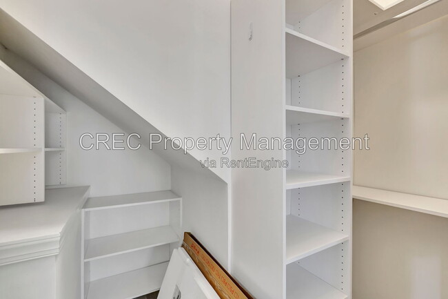 Building Photo - 1705 Doldridge St
